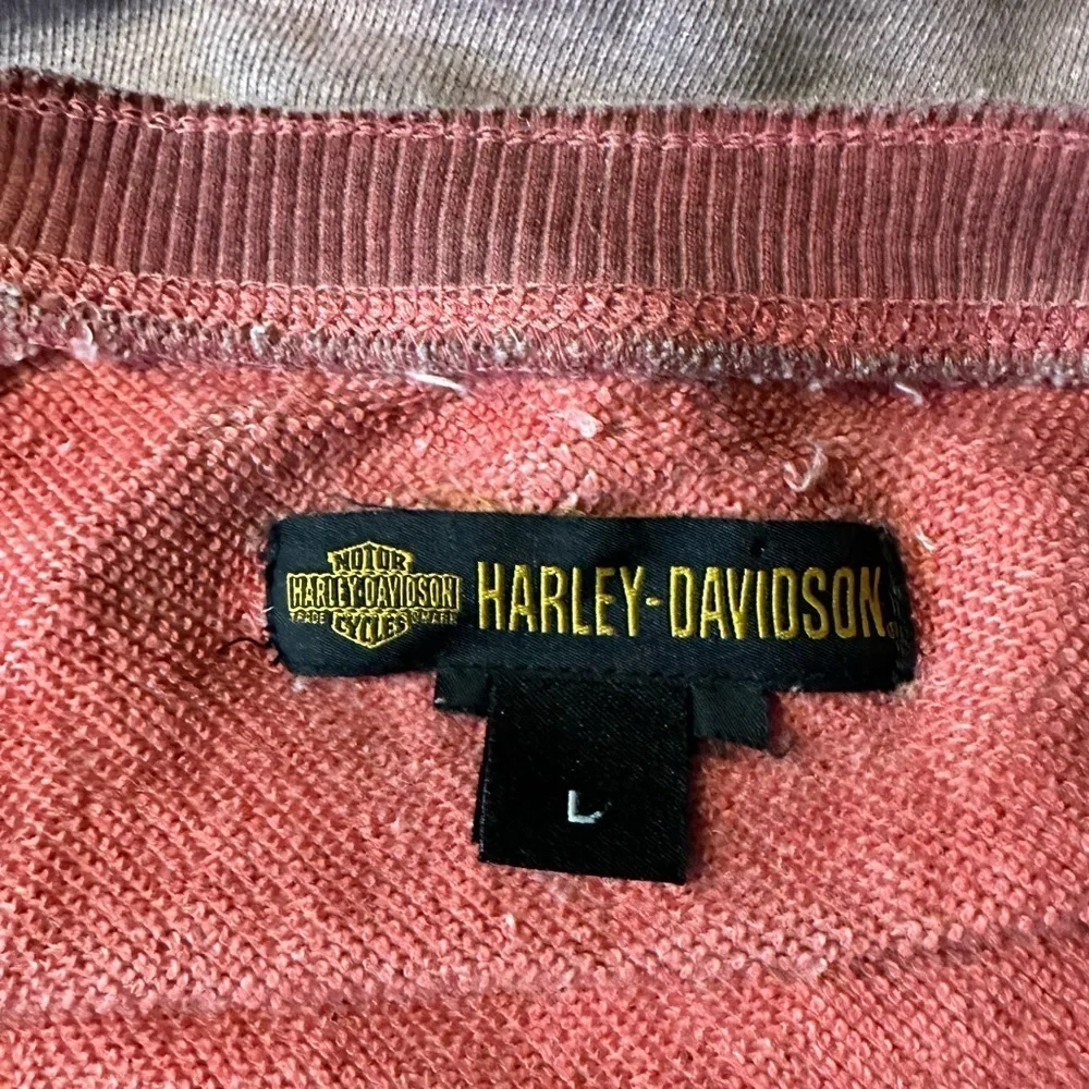 Harley Davidson Women's Distressed Ombré Crew Neck Sweatshirt Size Large Coral‎